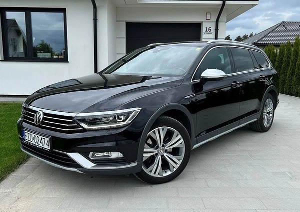 Volkswagen Passat cena 87900 przebieg: 189000, rok produkcji 2018 z Krynica-Zdrój małe 379
